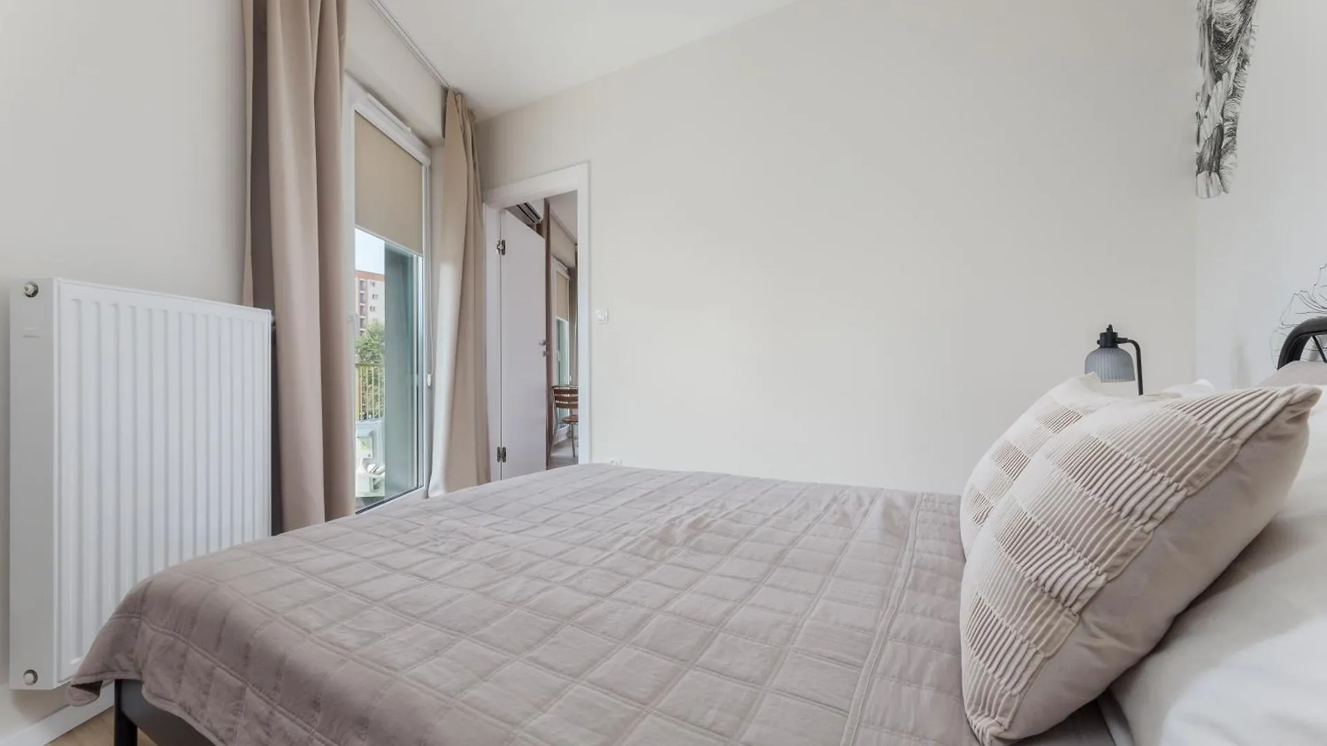 Dabie Apartment With Parking Max 2000 Kg Krakow